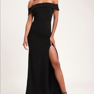 Aveline Black Off-the-Shoulder Maxi Dress